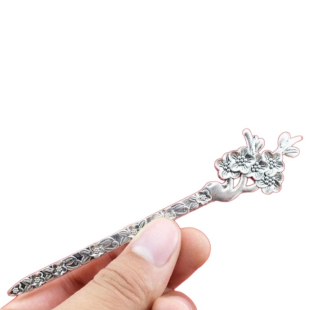 Silver Cherry Blossom Floral Hair Stick Accessory Bodkin Kanzashi Binyeo - Picture 4 of 13